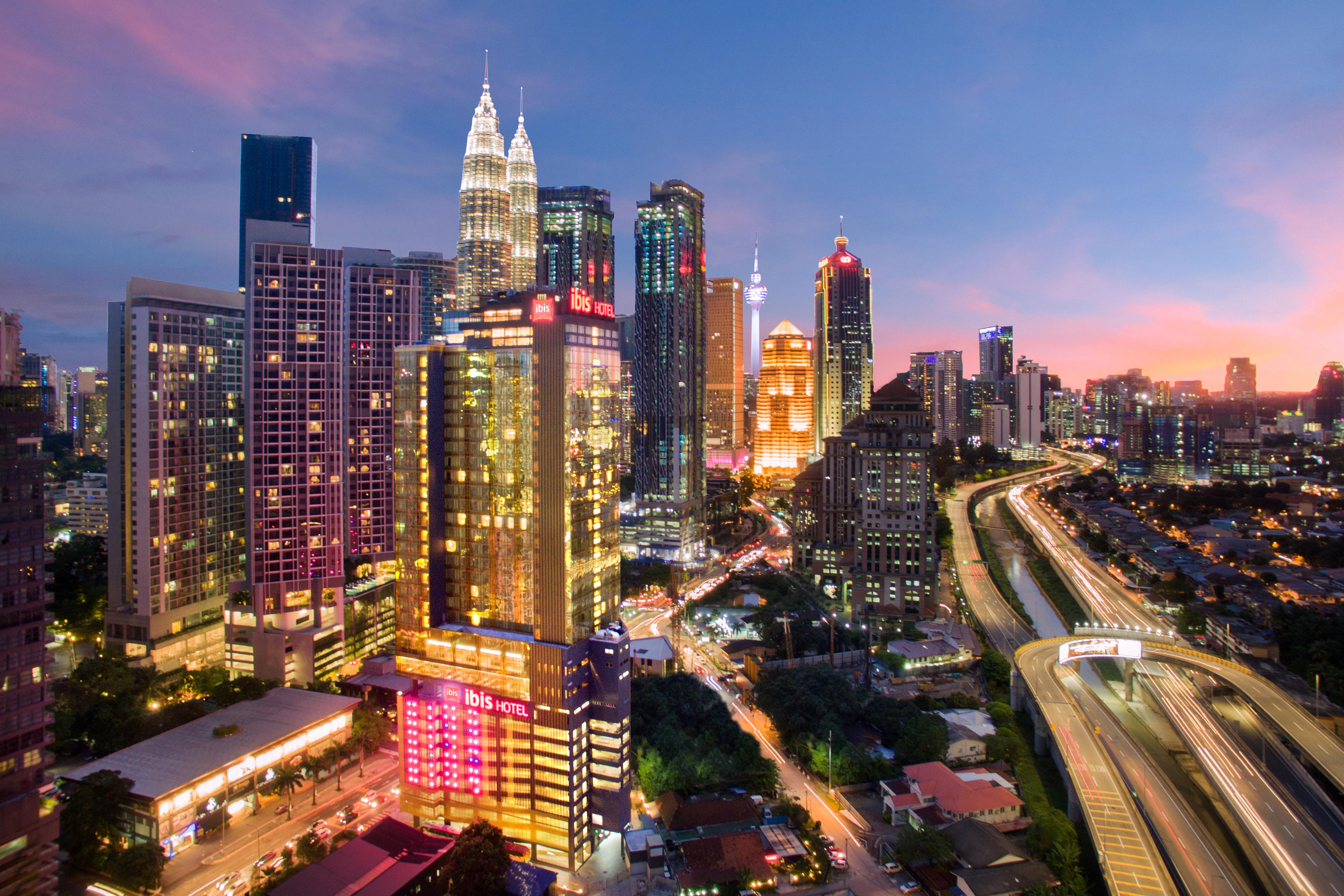 Ibis Kuala Lumpur City Centre Exterior photo